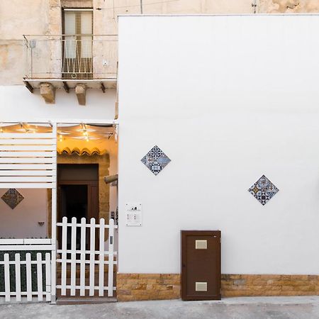 Centro Storico Sciacca - Casa Di Pisa Cortile Termine Villa Exterior photo
